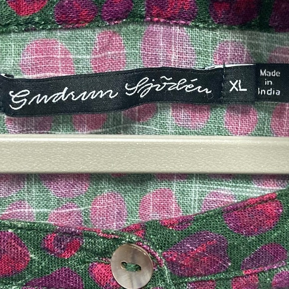 Gudrun Sjoden Ottillia Blouse Button Down Tunic Top Green Red Petals XL - Picture 3 of 15